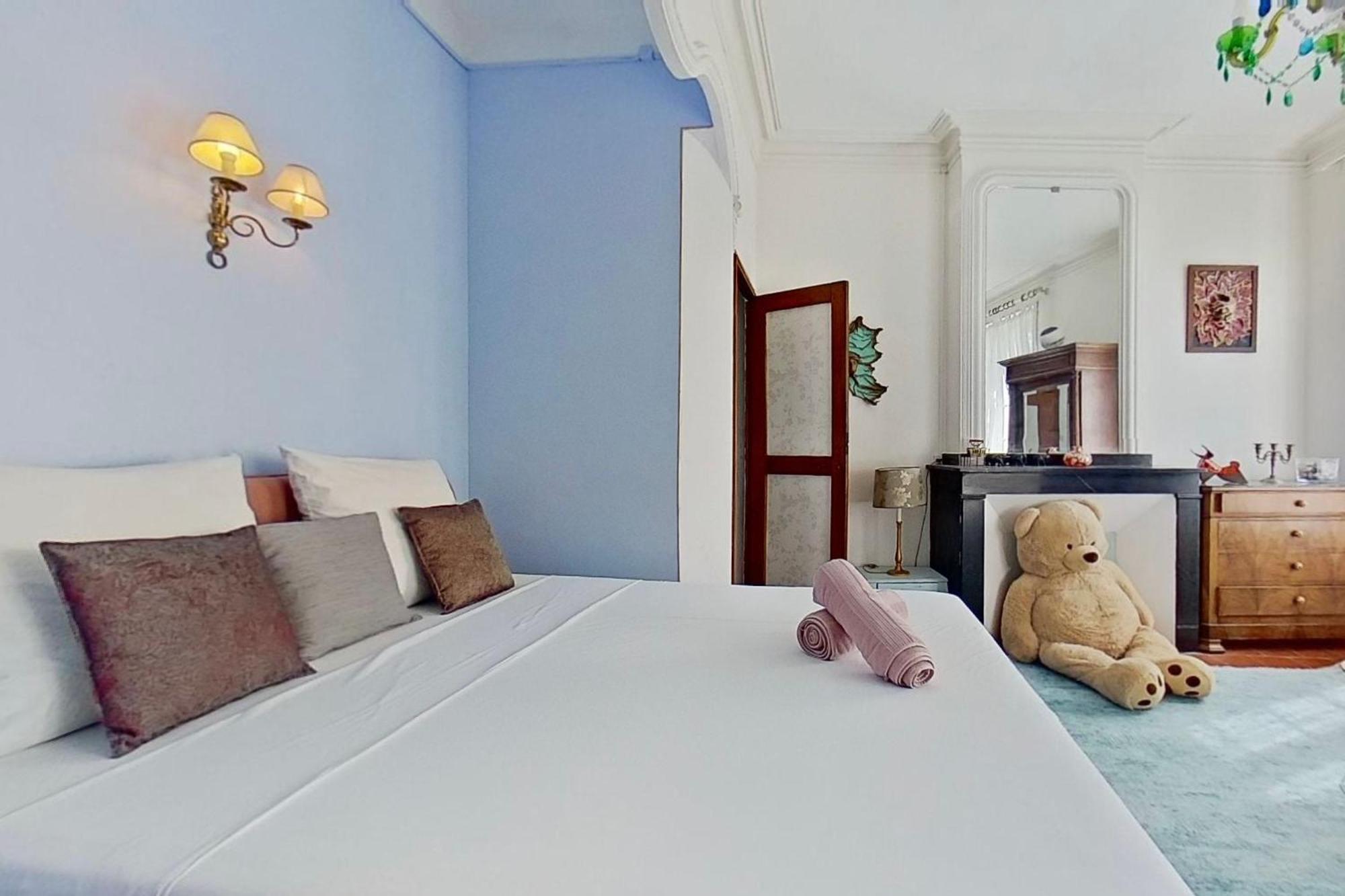 Bed and Breakfast Les 2 Droles D'Oiseaux Luc-sur-Orbieu Экстерьер фото