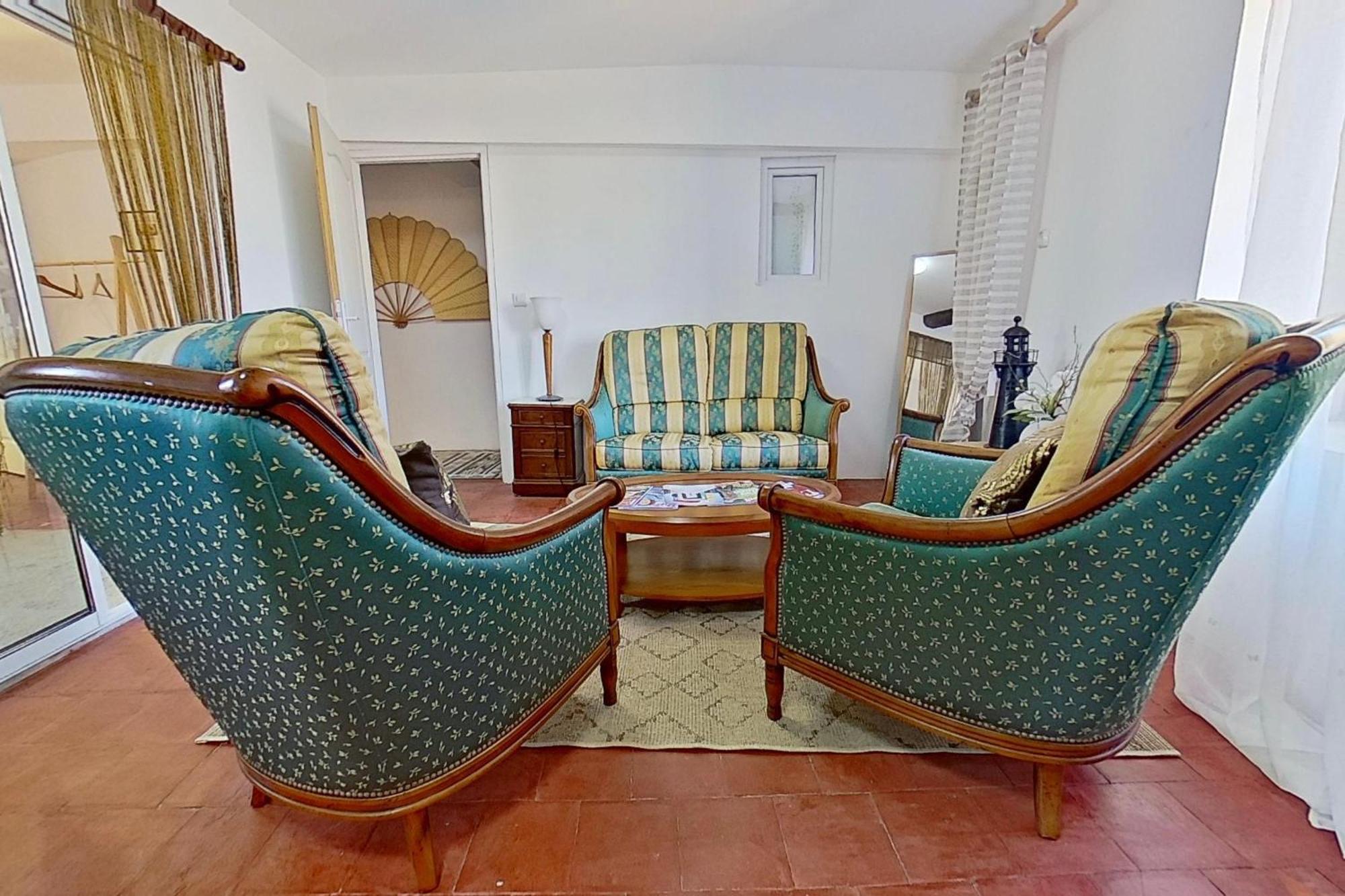Bed and Breakfast Les 2 Droles D'Oiseaux Luc-sur-Orbieu Экстерьер фото