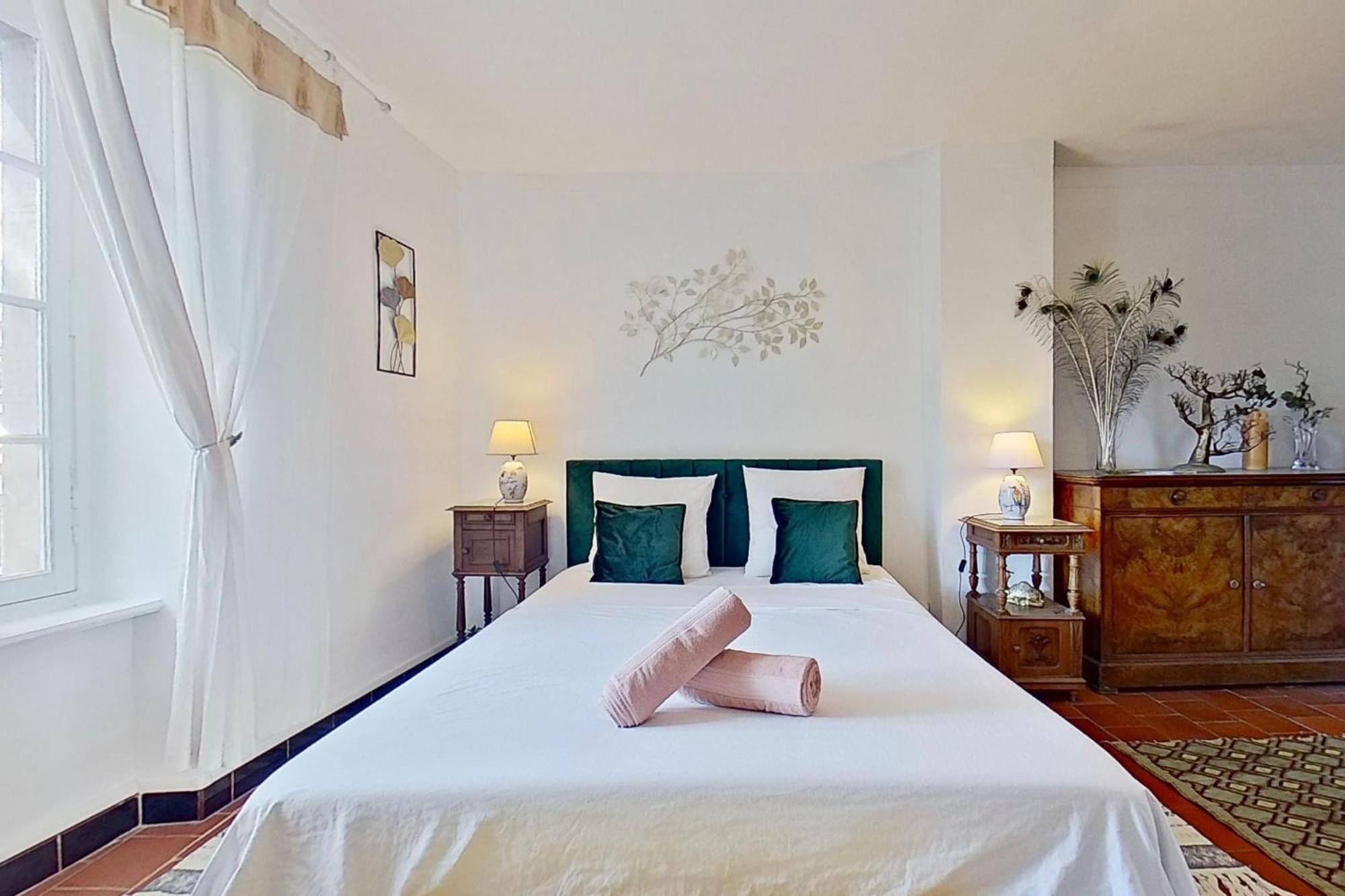 Bed and Breakfast Les 2 Droles D'Oiseaux Luc-sur-Orbieu Экстерьер фото